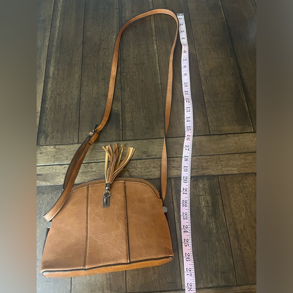 Sam & Hadley Crossbody like new - Picture 10 of 10